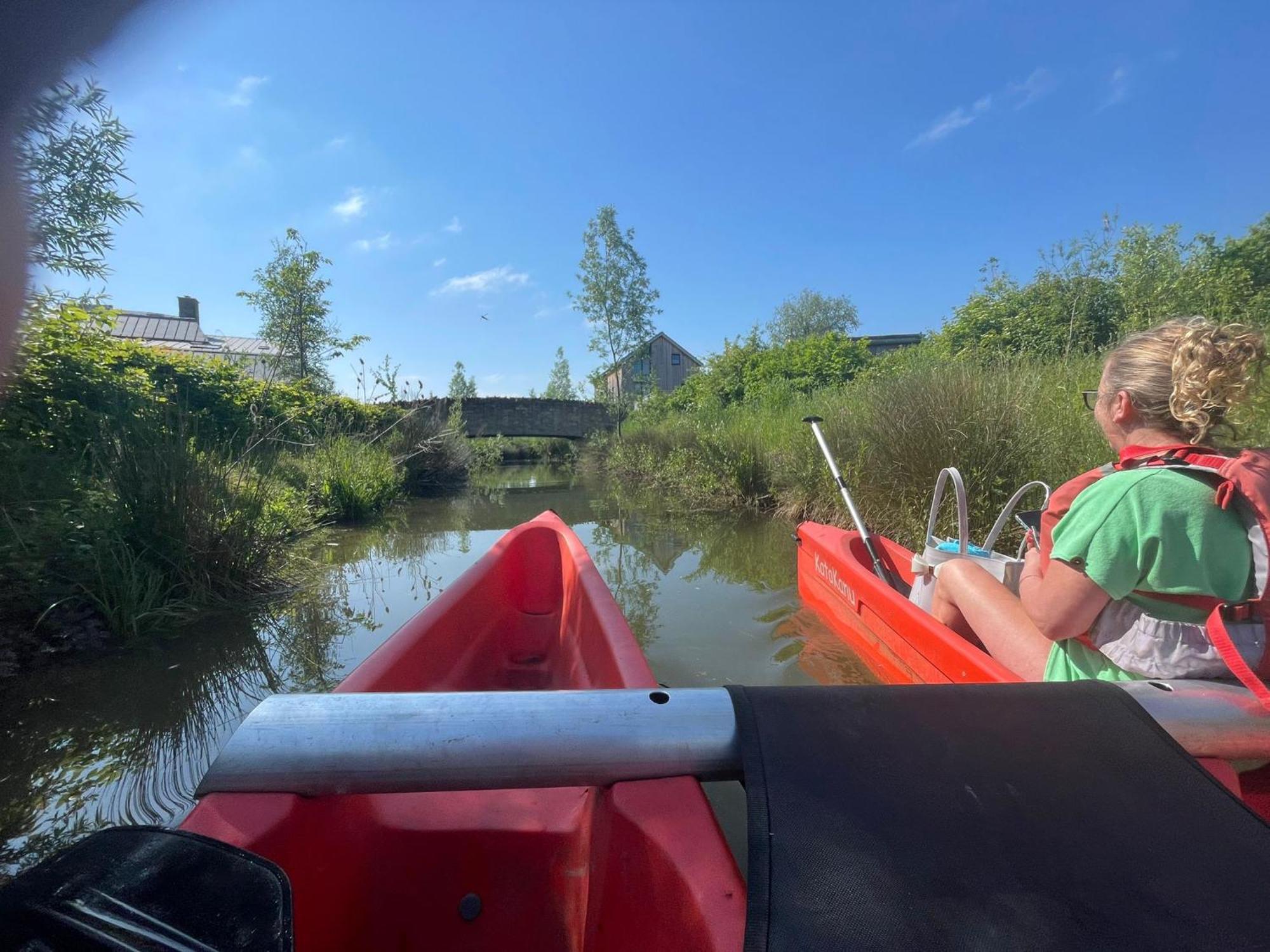 Cosy Cotswold Lodge By Your Home Here - Summer Sale For 3 Plus Nights - Ideal For Families With Log-Burner, Spa, Private Parking And Heated Swimming Pools Ashton Keynes Eksteriør billede